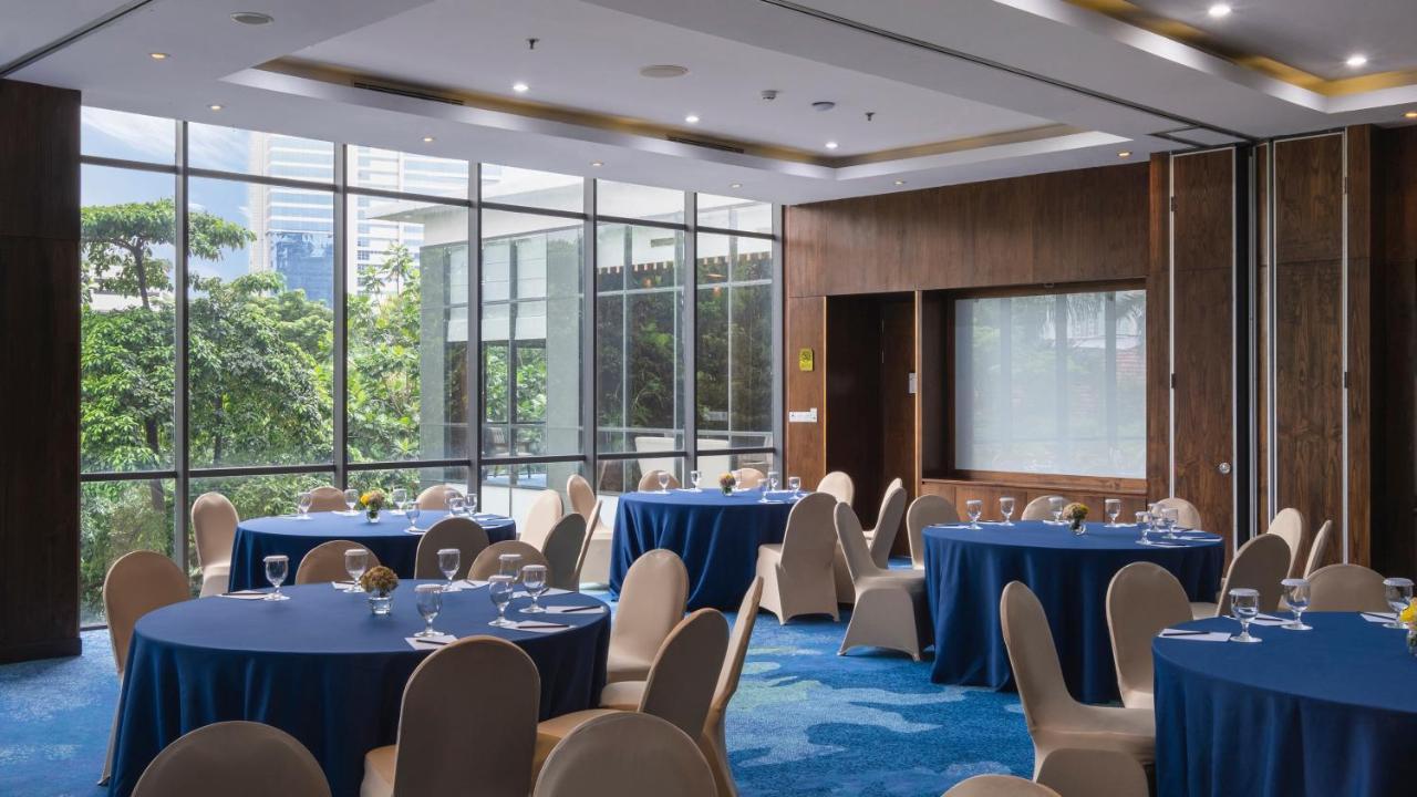 Veranda Hotel Pakubuwono Джакарта Екстер'єр фото