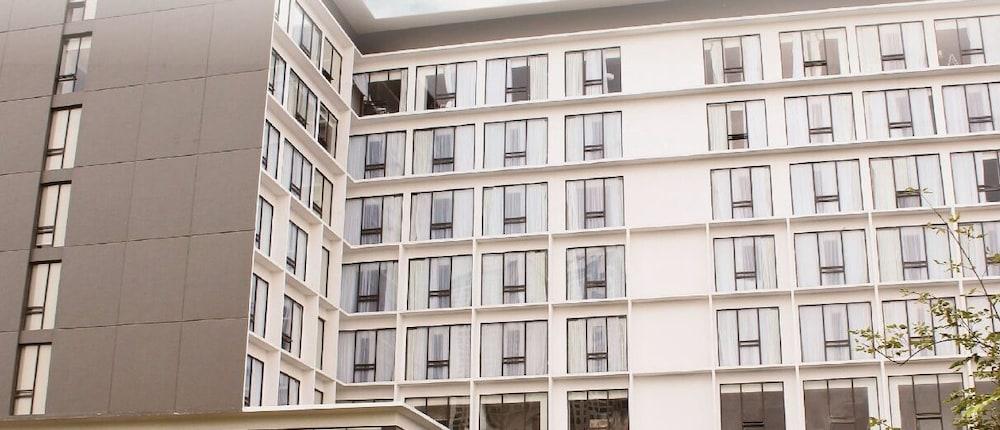 Veranda Hotel Pakubuwono Джакарта Екстер'єр фото